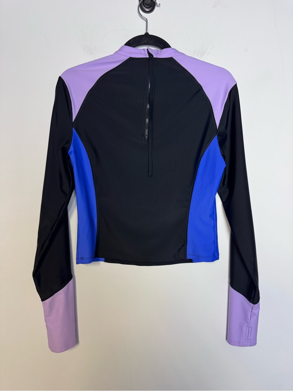 Title Nine Montera Rashguard - Picture 5 of 8